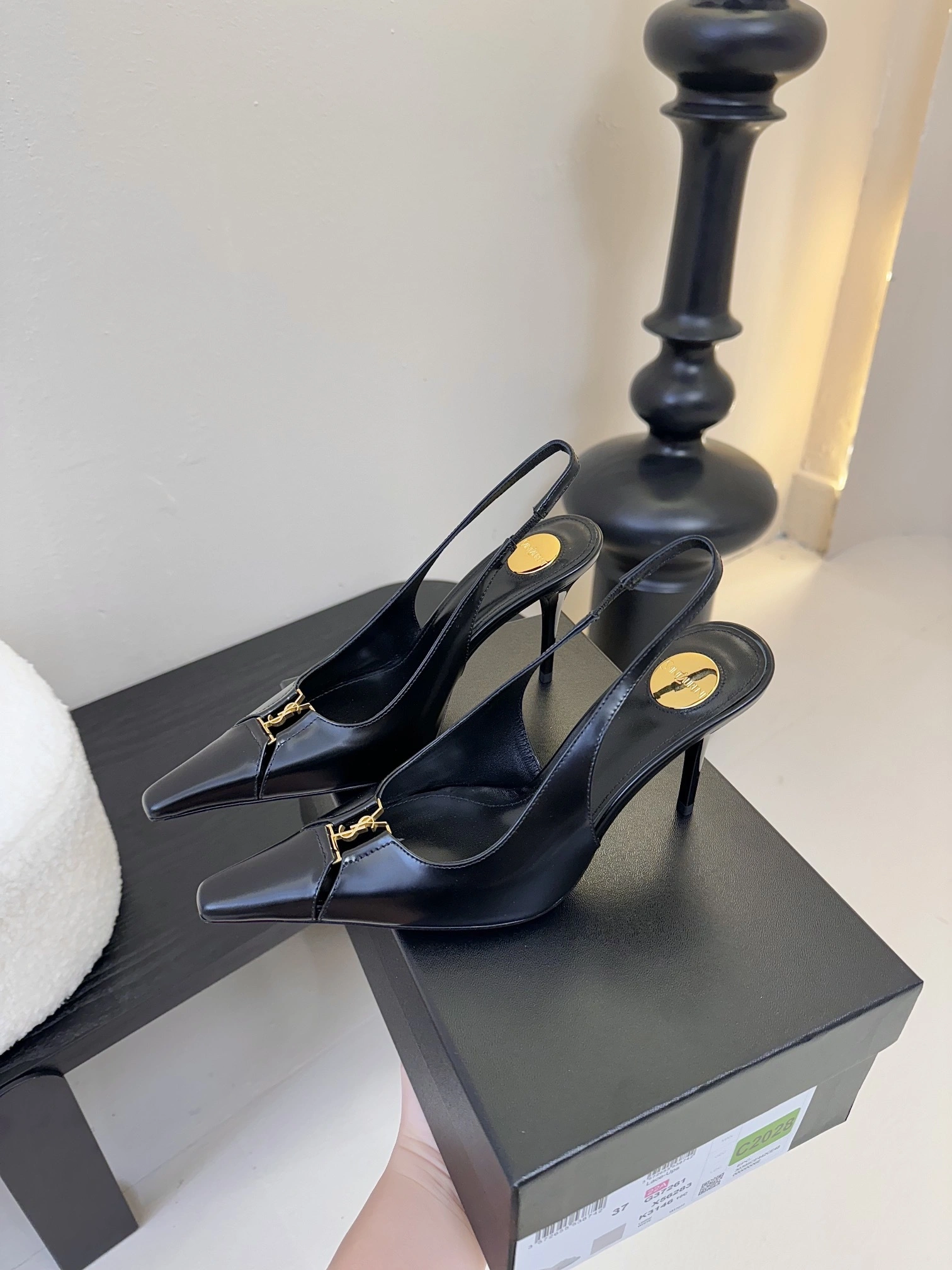 COCO-- Yv5s 806685AAESX1000 heel-height ：8.5cm calfskin item:D-X555F1983